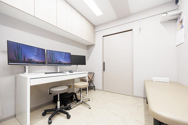 診察室2